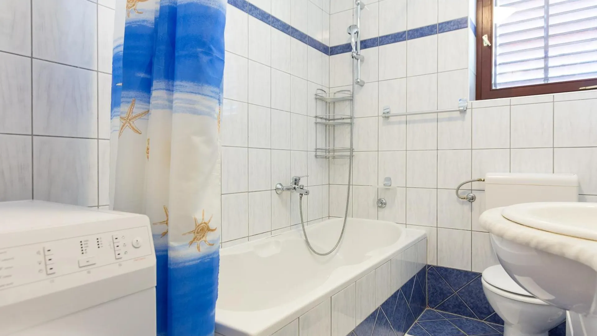 Apartman Samy Punat 0*,